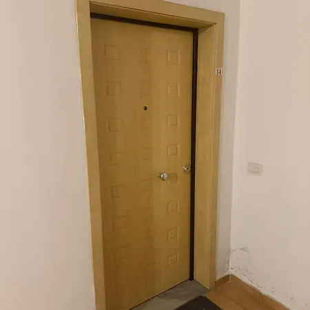 Appartement Elysium 2 *